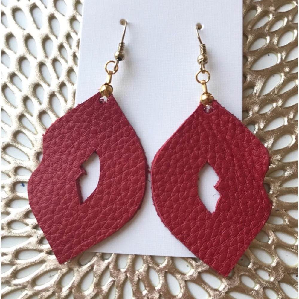NEW Genuine Leather Lip Earrings
